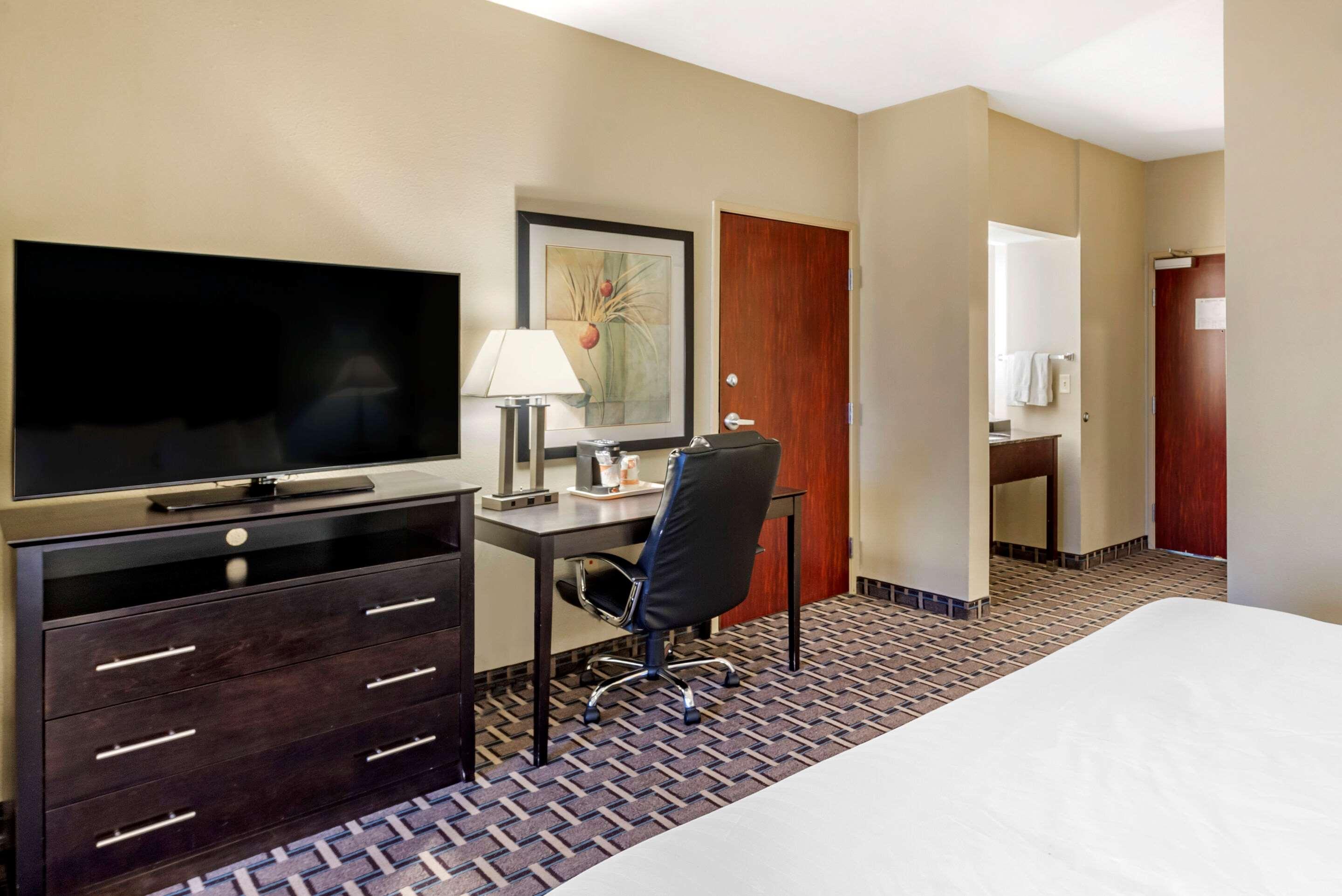 Comfort Suites Clovis Zewnętrze zdjęcie