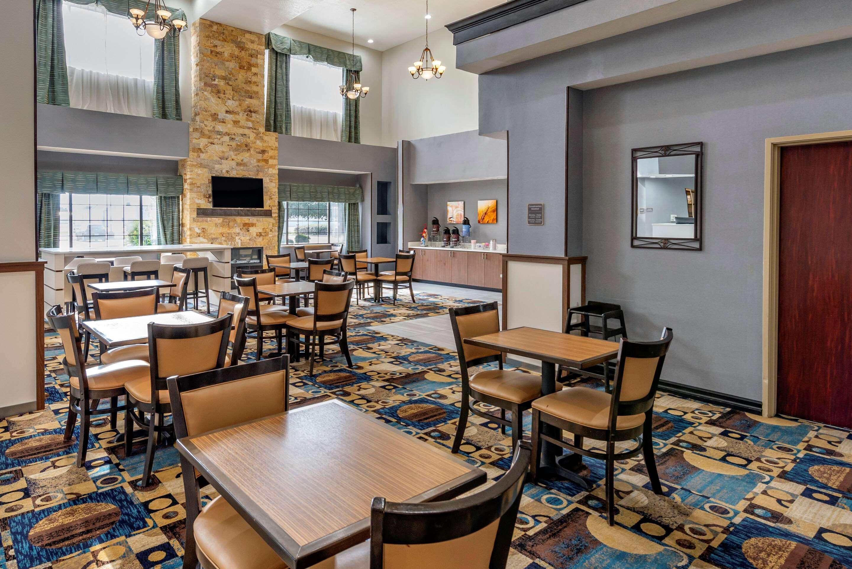 Comfort Suites Clovis Zewnętrze zdjęcie