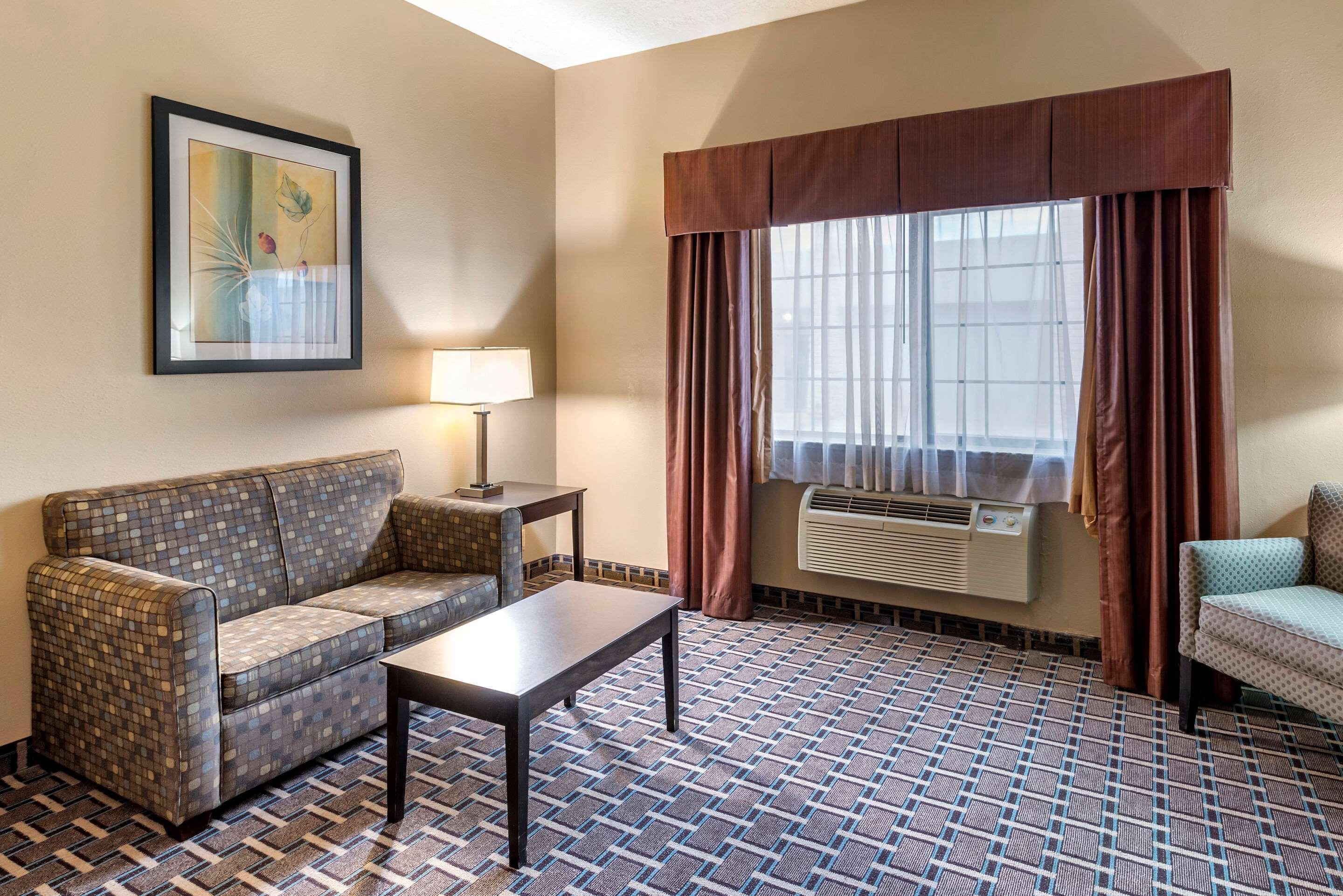 Comfort Suites Clovis Zewnętrze zdjęcie